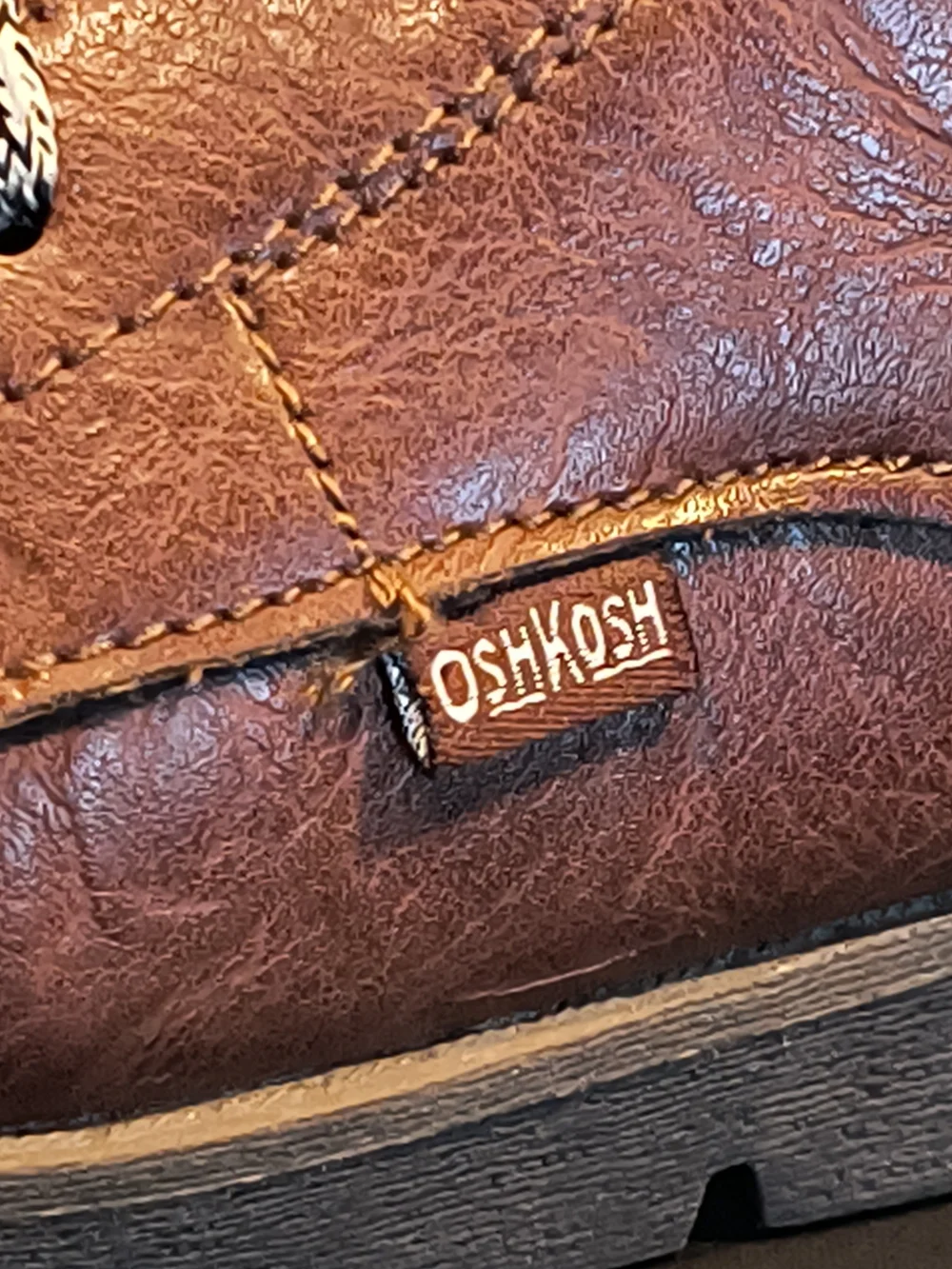 OshKosh B’gosh Boys Pierce Brown Faux Leather Ankle Boots Size 2 Youth Chukka